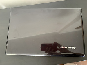 Laptop Lenovo G570 (2 foto / 9)
