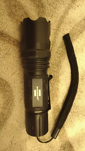 LED-taskulamp BrennenstuhlIP44 alumiiniumkorpus (3 foto / 8)