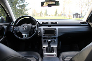 Volkswagen Passat 1.4 110 kw (5 foto / 9)