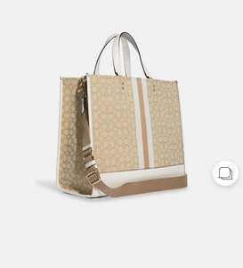 Coach (4 фото из 4)