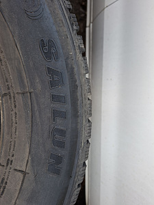 215/75 R16C (4 foto / 8)