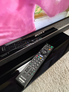 Телевизор SONY 40" (2 фото из 6)