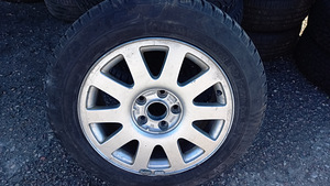 Müüa veljed koos rehvidega Audi, Volkswagen.