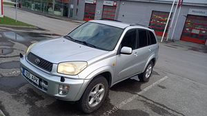 Ostan kõiki Toyota marki sõidukeid (3 foto / 10)