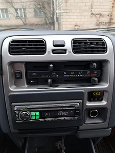 Müüa Toyota Hiace (7 foto / 8)