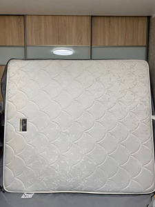 Serta Perfect Sleeper Hilton madrats 180×200 cm (1 foto / 2)
