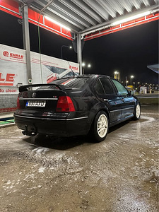 Volkswagen Bora V5 (1 foto / 12)