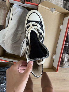 Converse, женщина, 39 (2 фото из 6)
