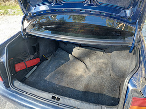 Volkswagen Passat sedaan 1.8l 66kW (1995) (6 foto / 7)
