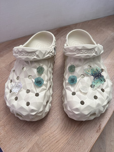 Crocs Classic Geometric Clog + kingituseks jibbitz'id (5 foto / 9)