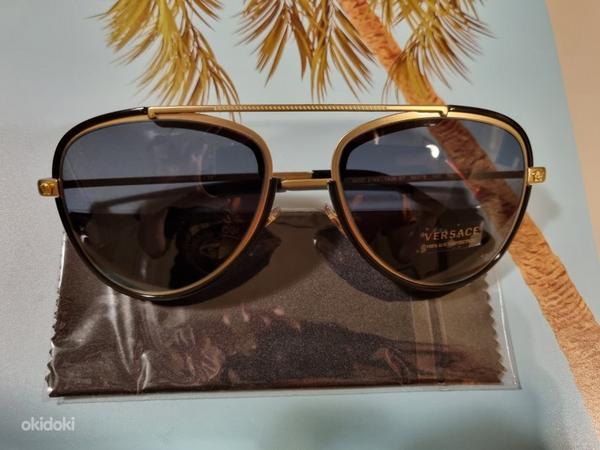Солнцезащитные очки Versace (фото #2)
