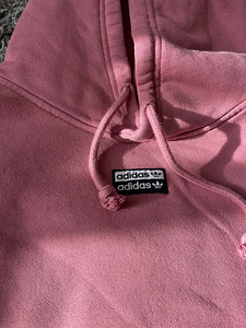 Naiste kapuuts adidas (2 foto / 5)