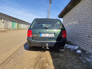 Продам VW Passat Variant 1,8, 92kW (6 фото из 11)