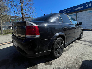 Opel Vectra C 2.2 CDTi (6 foto / 10)