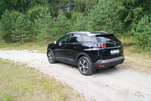 ПРОДАЕТСЯ ОБСЛУЖЕННЫЙ PEUGEOT (2 фото из 8)