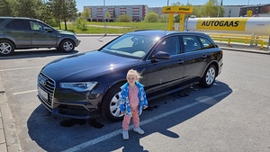 Audi A6 Avant S-Line (8 foto / 10)
