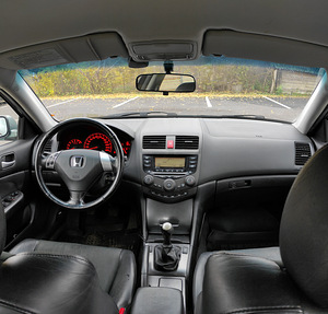 HONDA ACCORD (6 foto / 11)