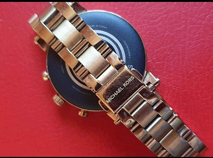 Часы (Michael Kors) (4 фото из 6)