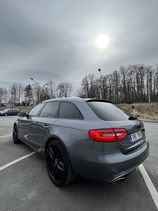 Audi A4 3.0 150kw (2 foto / 15)