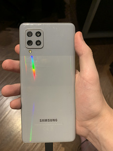 Samsung Galaxy A42 5G (1 foto / 3)