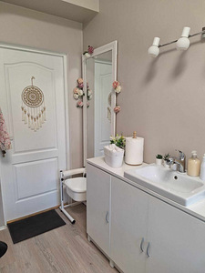 Anda rendile kabinet maniküüri ja pediküri jaoks (3 foto / 5)