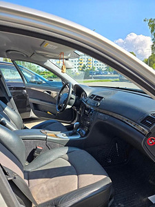 Mersedes Benz E200 Kompressor (8 фото из 8)