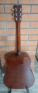 Akustiline kitarr 80-ndatest. (6 foto / 8)