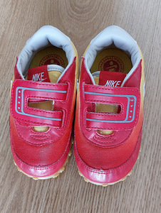 Nike tossud nr 21,5 (2 foto / 3)