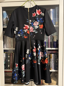 Платье Ted Baker размер M (2 фото из 3)