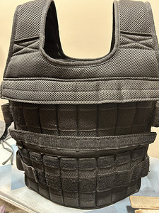 4,5 kg kaaluv vest intensiivseks treeninguks. (2 foto / 4)