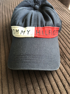 Tommy Hilfigeri müts (3 foto / 3)