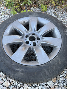245/55r19 Continental Ice Ice Contact 2 On olnud all BMW x5 (1 foto / 3)