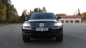 VW TOUAREG (6 foto / 14)