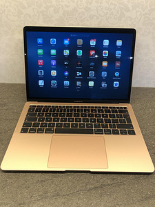 MacBook Air2018 128GB 1,6 GHz Dual-Core Intel Core i5 (3 foto / 5)