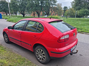 Seat leon (4 фото из 4)