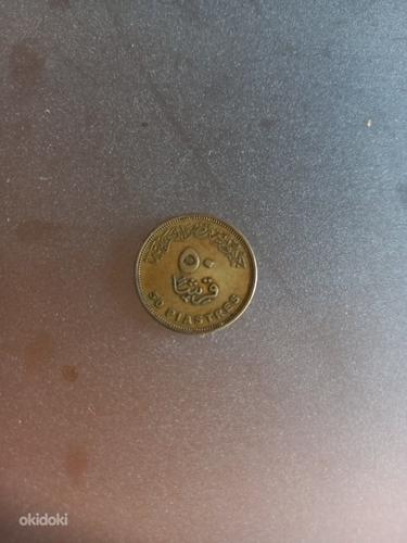 Монет (фото #2)