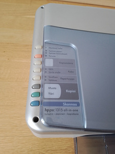 Värviprinter/skanner/koopia HP 1315 All-In-One (3 foto / 4)