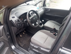 Продам хороший Ford C-max. Стоимость регистрации 55 евро. (5 фото из 8)