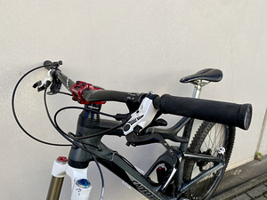 Cannondale Jekyll Carbon Mtb (4 foto / 7)