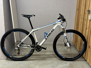 Trek Superfly 9.7 Carbon Maastikuratas (1 foto / 8)