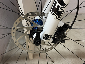 Trek Superfly 9.7 Carbon Maastikuratas (6 foto / 8)