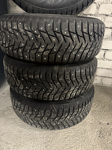 Toyota RAV4 veljed rehvidega (8 foto / 8)