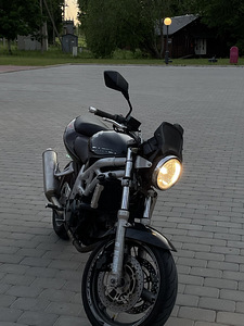 Suzuki SV650 (2 фото из 5)