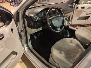 Ford Fiesta 1.3 44kw (10 foto / 15)