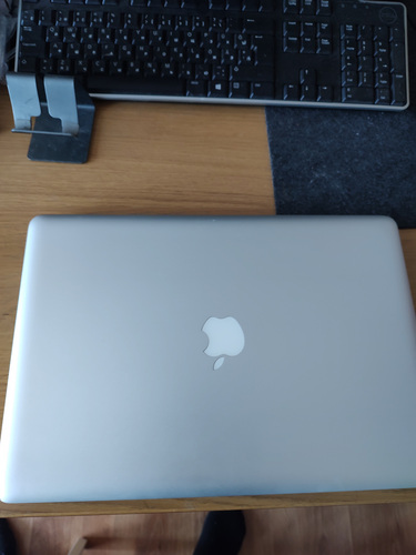 MacBook Pro / Windows 10 pro