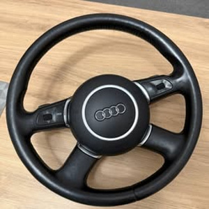 Руль Audi A8 D3 (1 фото из 3)