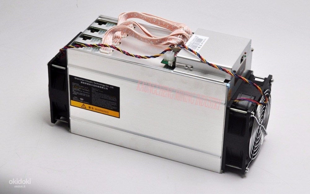 Antminer L3+ (nuotrauka #1)