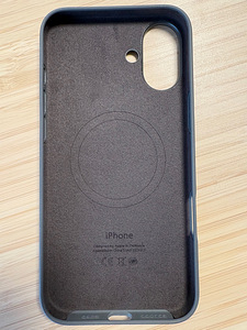 Apple iPhone 16 Plus Silicone Case with Magsafe (2 foto / 2)