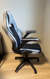Kontoritool/офисное кресло/office chair (2 фото из 5)
