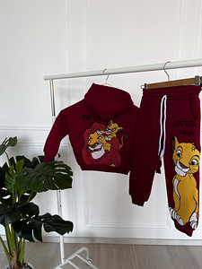 Fliisist poiste ülikond LION KING (2 foto / 2)